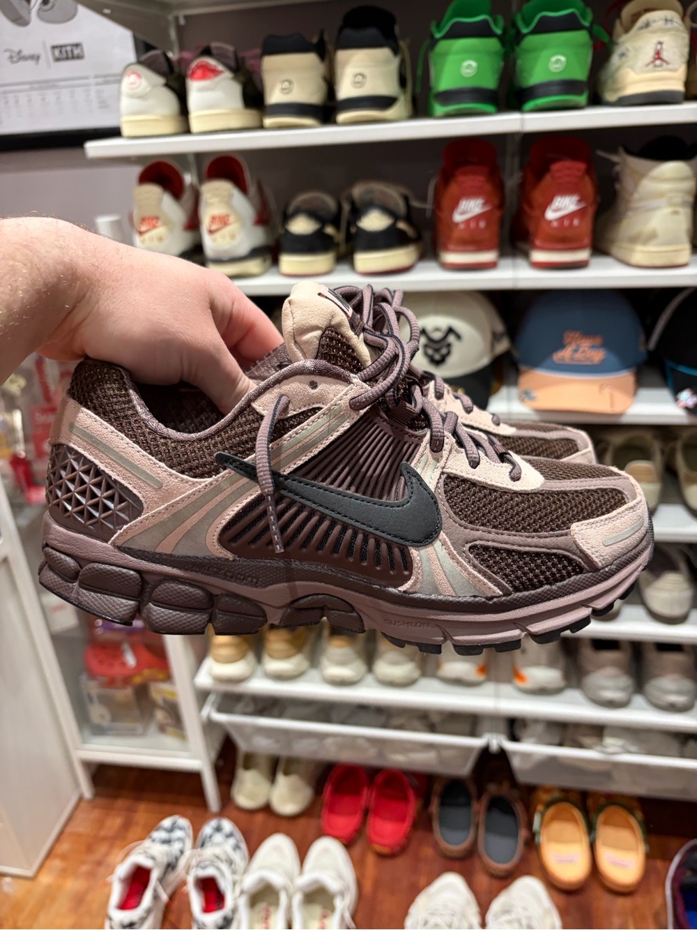 Nike Vomero 5 Woman’s Size 10
